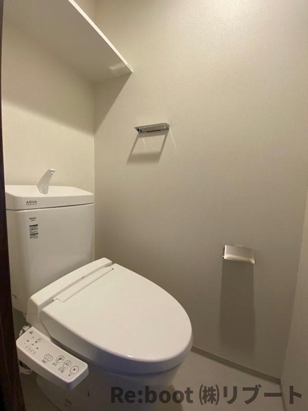 市川市新井３丁目の賃貸マンションのトイレ