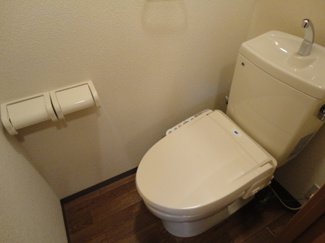【トイレ】 | ロイヤルハイツ・ＩＹＯ | シャワー付トイレ