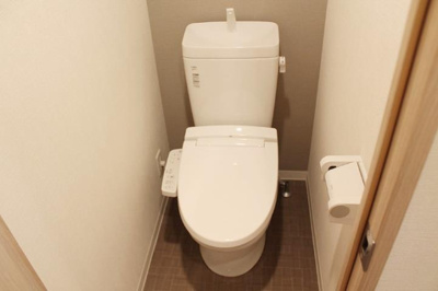 【トイレ】 | プレサンス松屋町ファステ   | シンプルで使いやすいトイレです