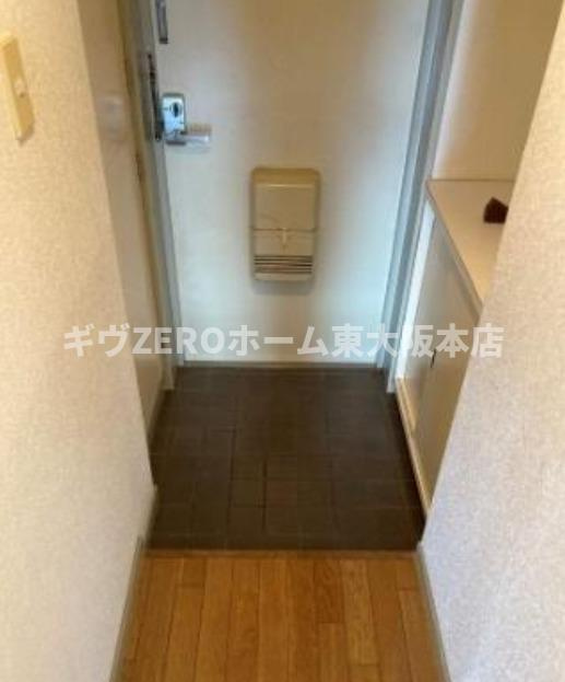 アドバンス渋川の玄関