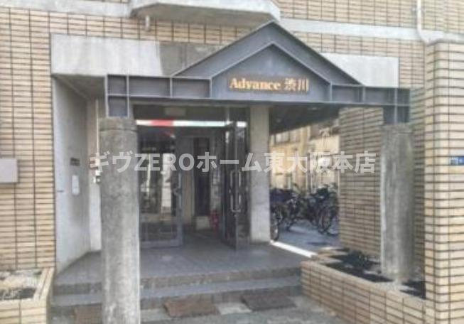 アドバンス渋川のエントランス
