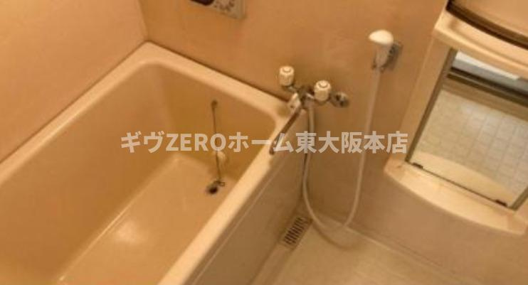 アドバンス渋川の浴室