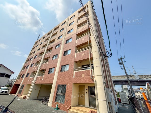 すかる梅満の外観|綺麗な外観です☆