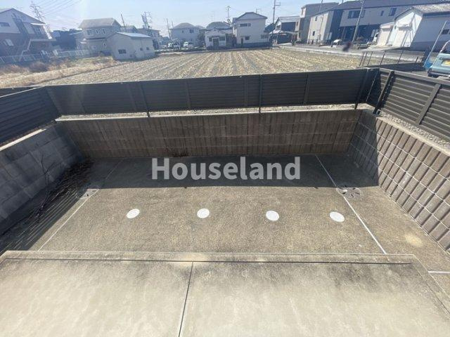 グランシャリオ加納の駐車場