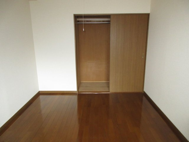 アール・クリエイト星が丘の収納