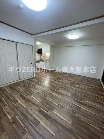 友井グレイスの居間・リビング