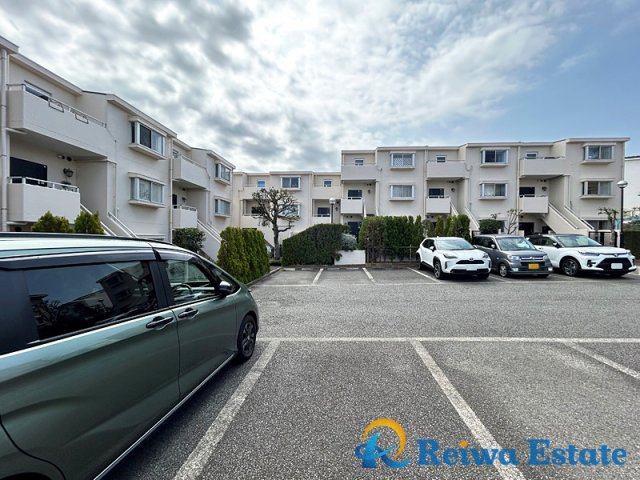 チサンガーデンハウス茅ヶ崎の駐車場