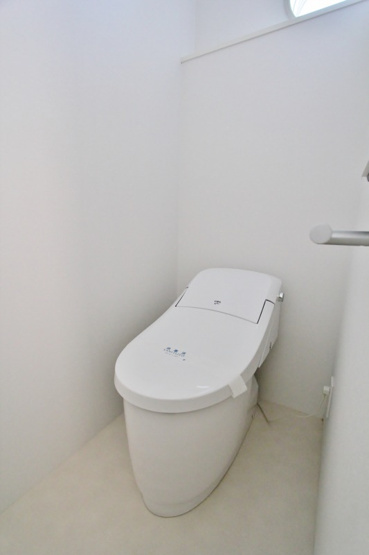 【トイレ】 | ラ　フェリーチェA.B | ゆったりとした空間のトイレです