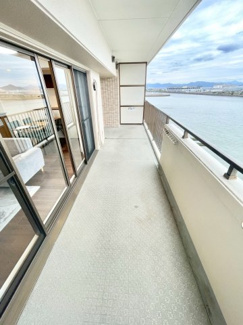 【バルコニー】 | パラッシオ楽々園シービスタ