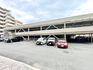 【駐車場】 | パラッシオ楽々園シービスタ