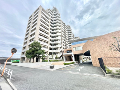 【外観】 | パラッシオ楽々園シービスタ