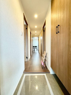 【玄関】 | パラッシオ楽々園シービスタ