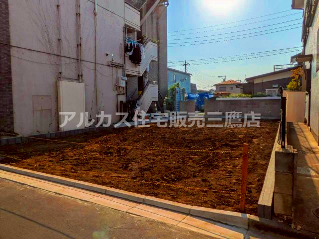 三鷹市上連雀９丁目 中央線 三鷹駅 新築戸建の外観|8月31日撮影