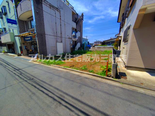 三鷹市上連雀９丁目 中央線 三鷹駅 新築戸建の外観|8月4日撮影