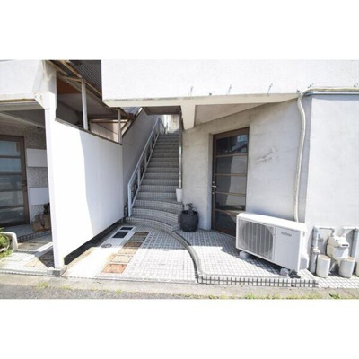 【エントランス】 | キャピタル春岡