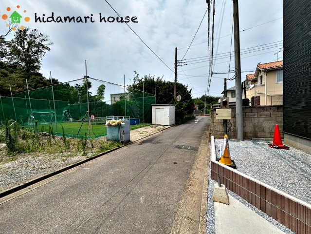 上尾市上24期　新築戸建　グラファーレ01の前面道路含む現地写真