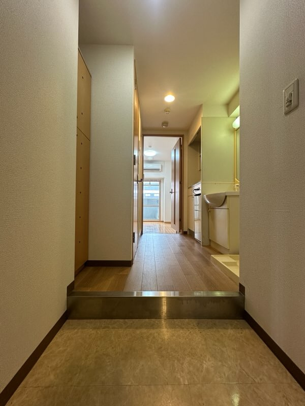 エスリード上本町北の玄関