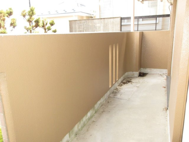 アール・クリエイト星が丘のバルコニー