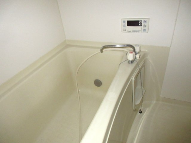 アール・クリエイト星が丘の浴室