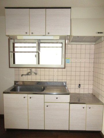 アール・クリエイト星が丘のキッチン