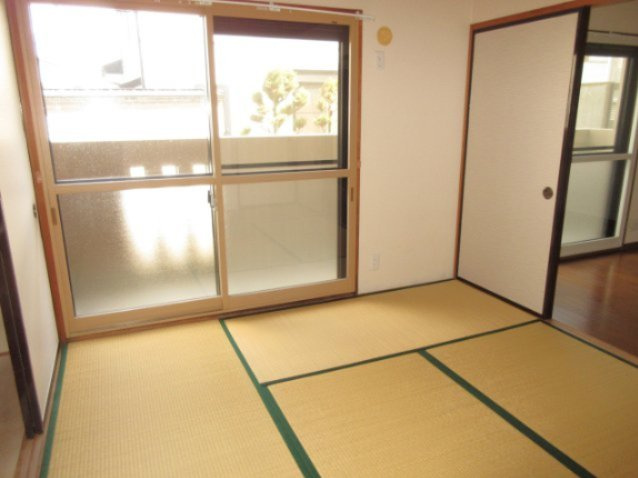 アール・クリエイト星が丘の寝室|和室6帖