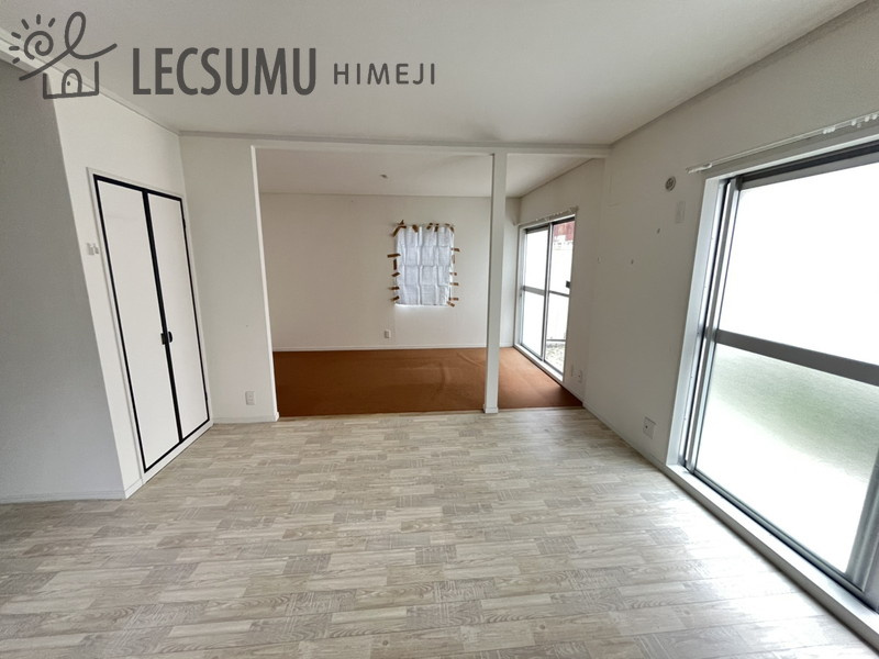 姫路市広畑区吾妻町2丁目/中古戸建の居間・リビング