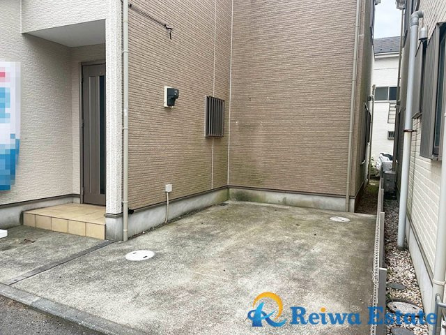 中古戸建　茅ヶ崎市ひばりが丘の駐車場