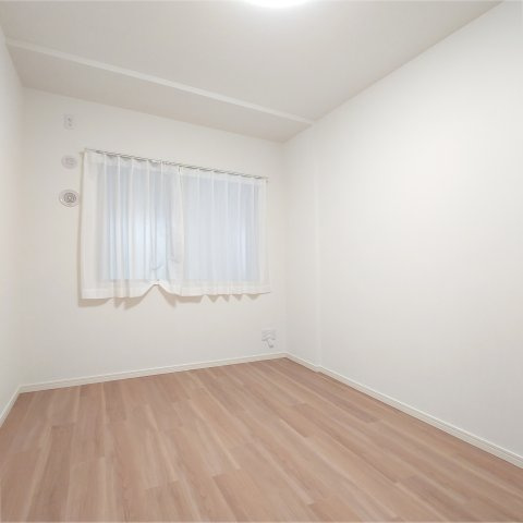 レイディアント横濱ユーロヒルズの洋室