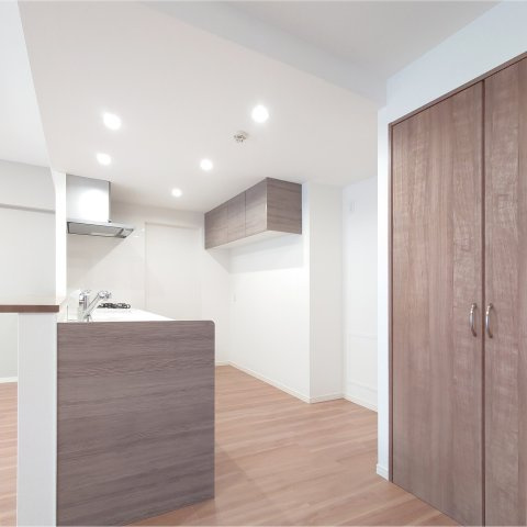 レイディアント横濱ユーロヒルズの居間・リビング