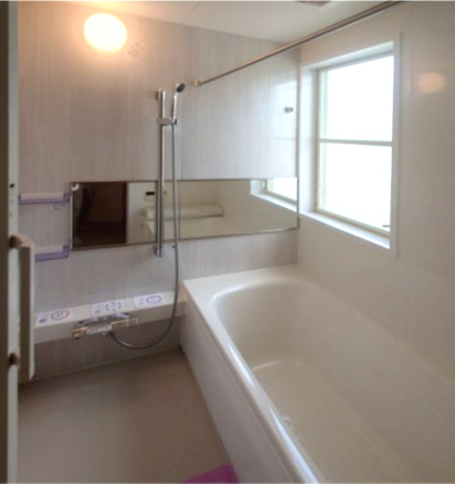 横浜市青葉区美しが丘西二丁目戸建の浴室