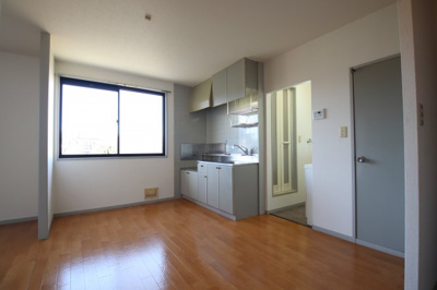 【居間・リビング】 | ヴィラージュ北野田