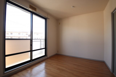 【寝室】 | ヴィラージュ北野田