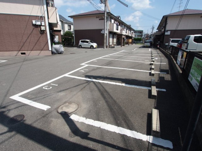 【駐車場】 | ヴィラージュ北野田 | 駐車場、止めやすいですね☆「