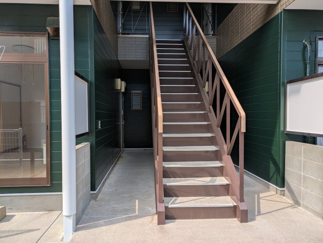 タナカハウスⅢのエントランス|毎日通るエントランスはこのようになっています