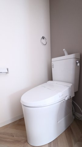 クイーンズコート東落合 C棟のトイレ