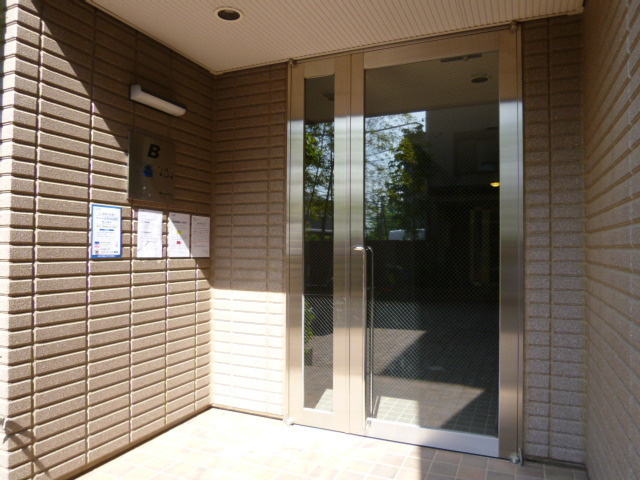 ラ　スタジオーネ都立家政　Ｂ棟のエントランス|★オートロック付きエントランス★