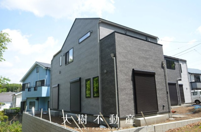 【外観】 | 海老名市上今泉4丁目 新築戸建て 全1棟【仲介手数料無料】 | ※令和7年5月上旬に撮影