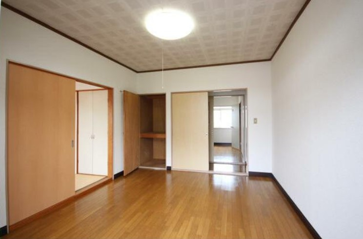 サンマリン下館の内装