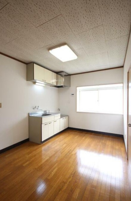 サンマリン下館の居間・リビング