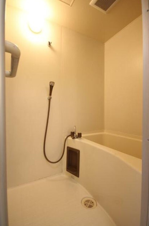 サンマリン下館の浴室