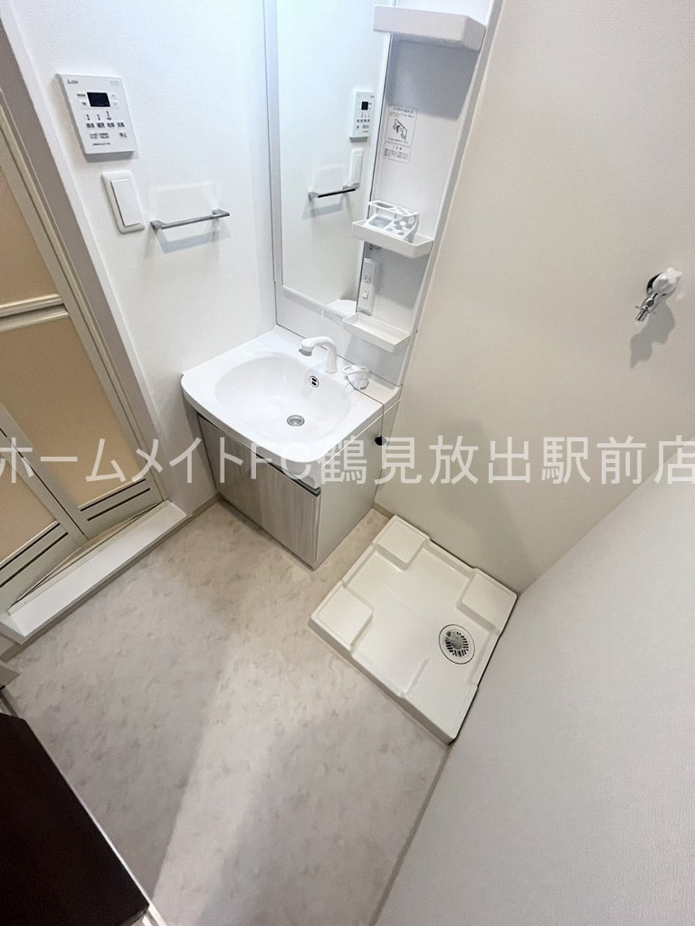 東大阪市森河内西１丁目のアパートの洗面所