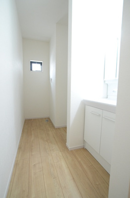 【洗面所】 | 海老名市杉久保南３丁目 新築戸建て 全3棟【仲介手数料無料】