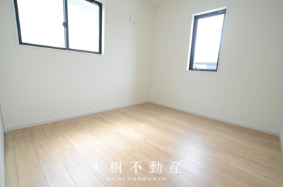 【洋室】 | 海老名市杉久保南３丁目 新築戸建て 全3棟【仲介手数料無料】 | 2階　洋室2（5.2帖）