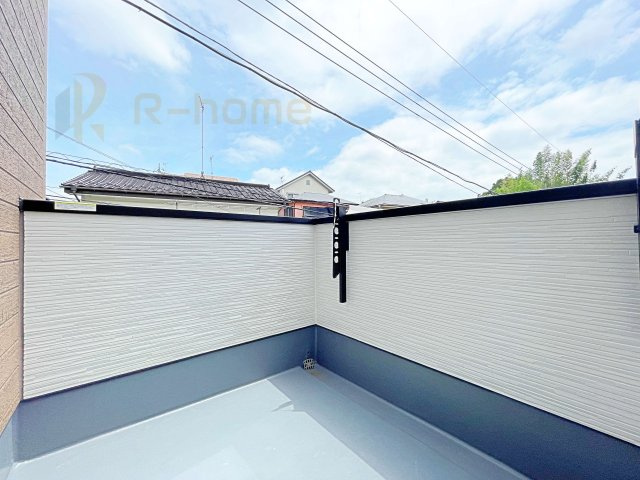 守谷市けやき台2丁目24-1期　新築戸建て　1号棟のバルコニー|お布団やラグなどの大きな物も干しやすい広々としたバルコニー！
