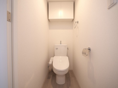 【トイレ】 | セレニテ十三ミラク | コンパクトで使いやすいトイレです