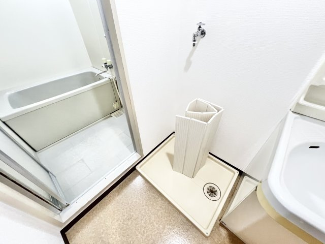 ガーデンハイムの浴室|日々の疲れを癒すお風呂付です