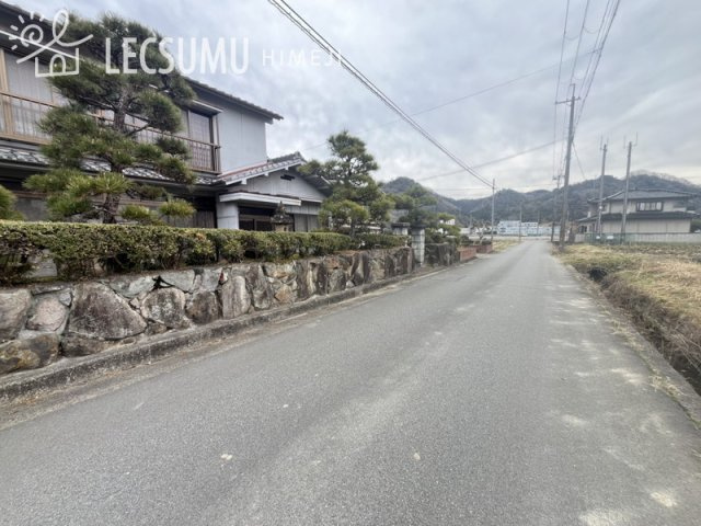 姫路市夢前町杉之内/売土地の前面道路含む現地写真