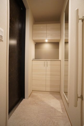 シティホームズXIの玄関