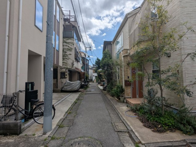 【前面道路含む現地写真】 | 足立区関原２丁目の売地