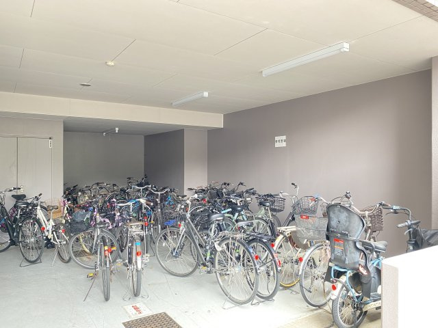 Ａｃｉｔｙタワーズイースト・ウィング棟の駐輪場